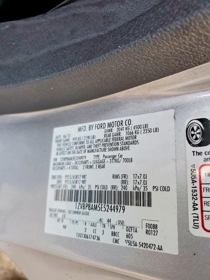 2014 Ford Mustang - zdjęcie 12