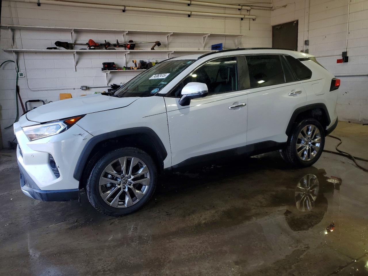 2021 Toyota Rav4 Limited - zdjęcie główne