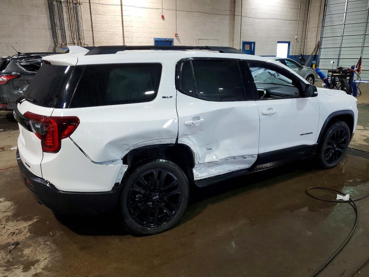 2023 GMC Acadia Slt - zdjęcie 3