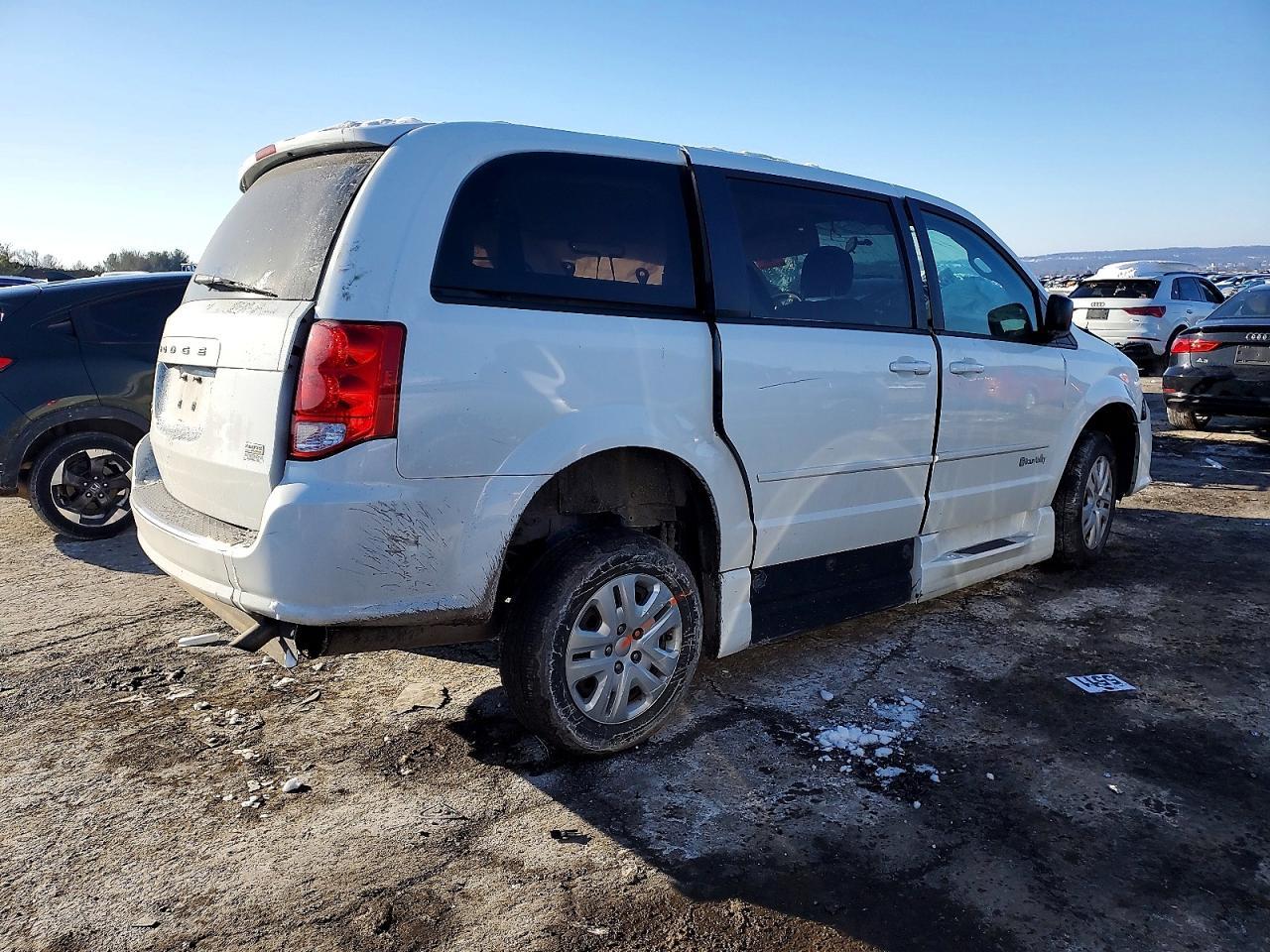 2017 Dodge Grand Caravan Se - zdjęcie 3
