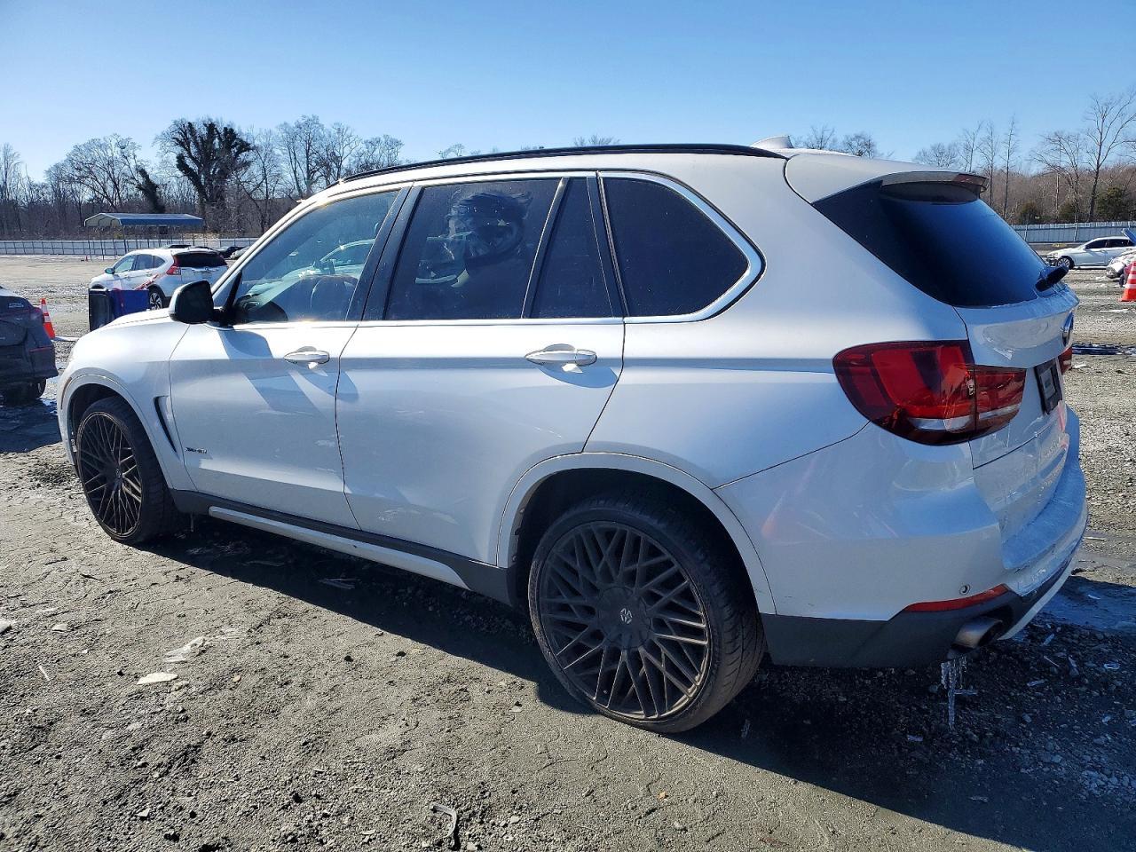 2015 BMW X5 xDrive35I - zdjęcie 2