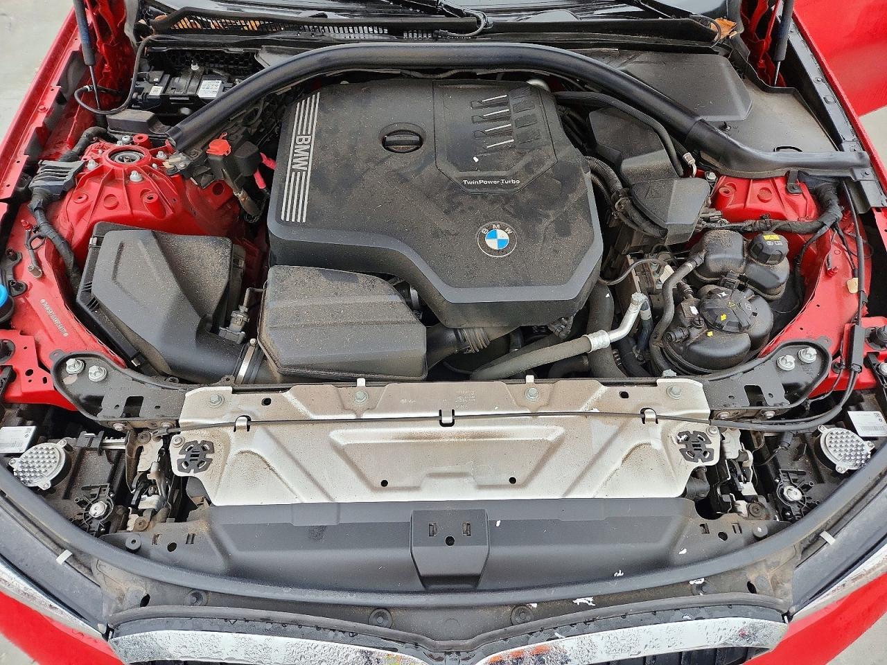 2022 BMW 330Xi - zdjęcie 11