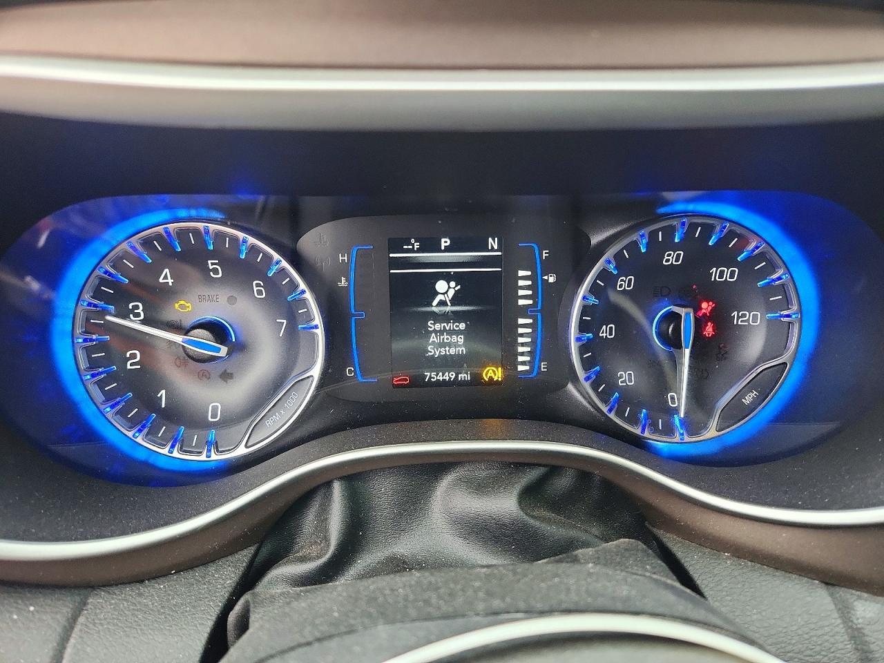 2022 Chrysler Voyager Lx - zdjęcie 9