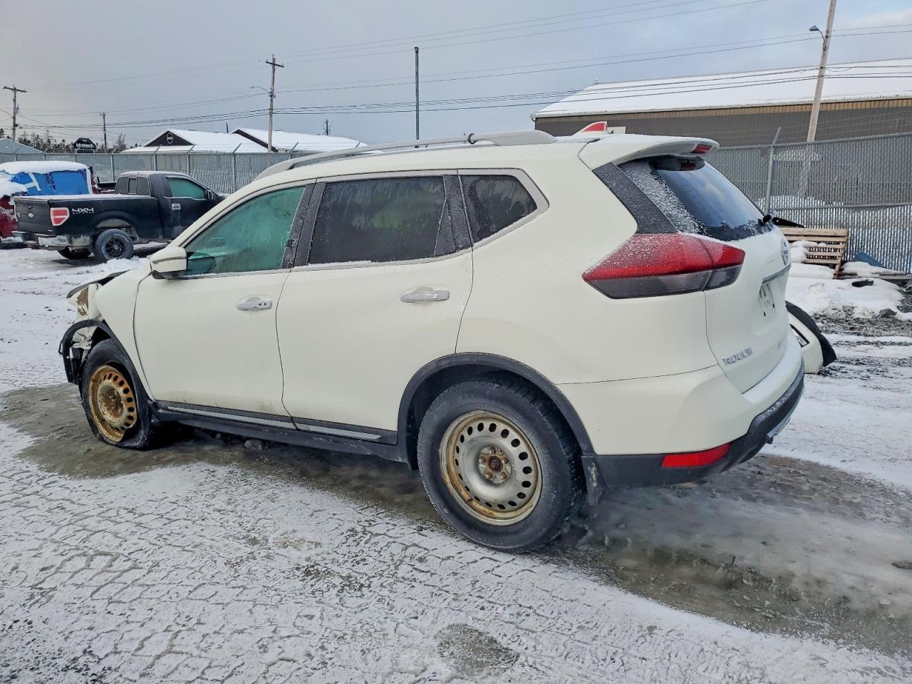 2018 Nissan Rogue S - zdjęcie 2