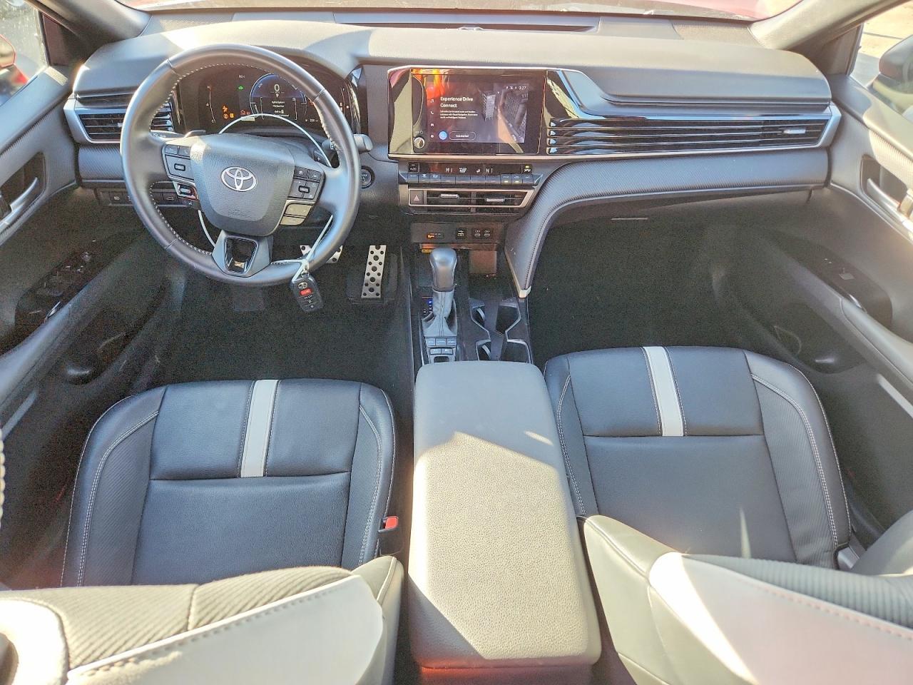 2025 Toyota Camry Xse - zdjęcie 8