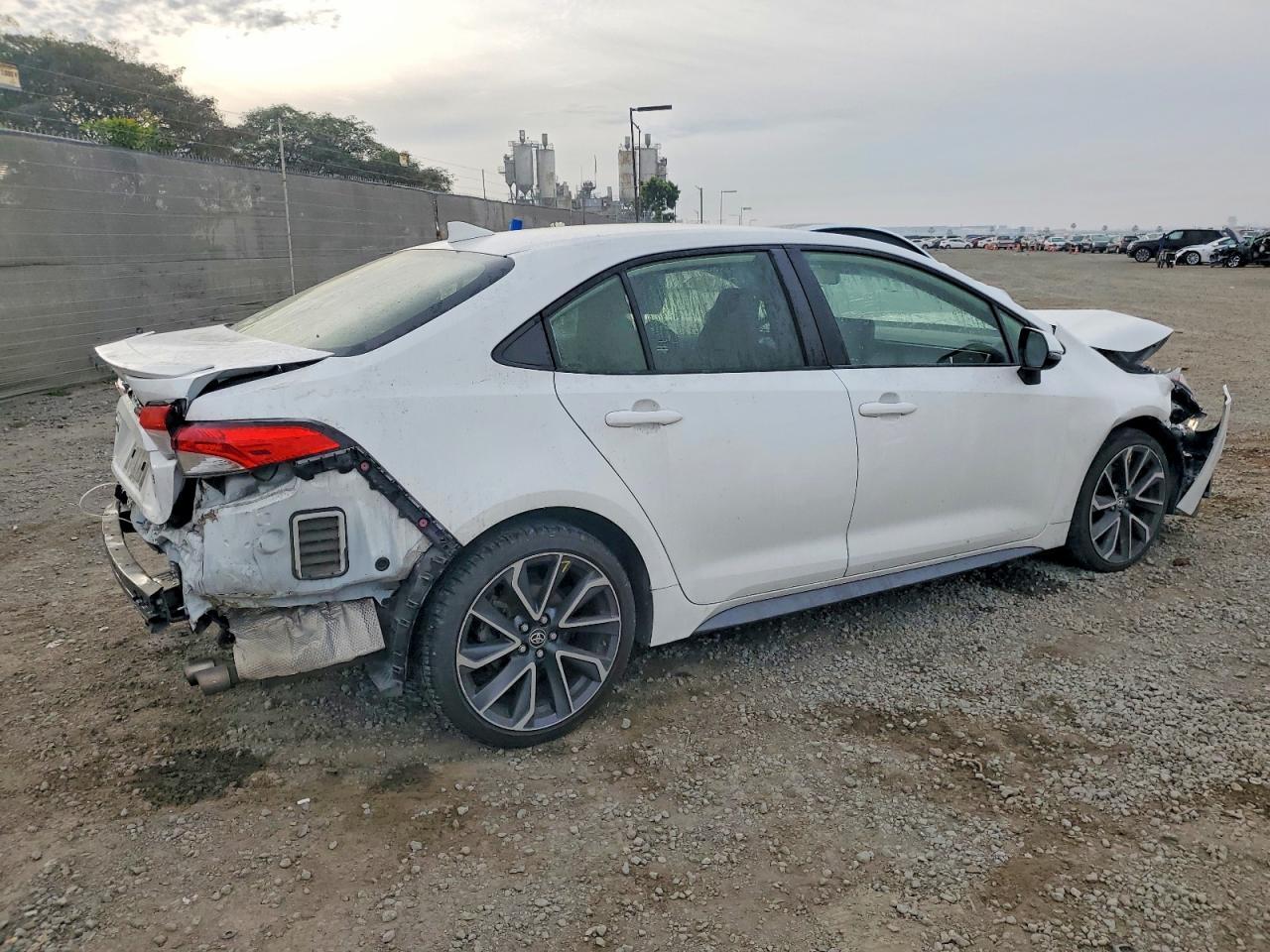 2022 Toyota Corolla Se - zdjęcie 3
