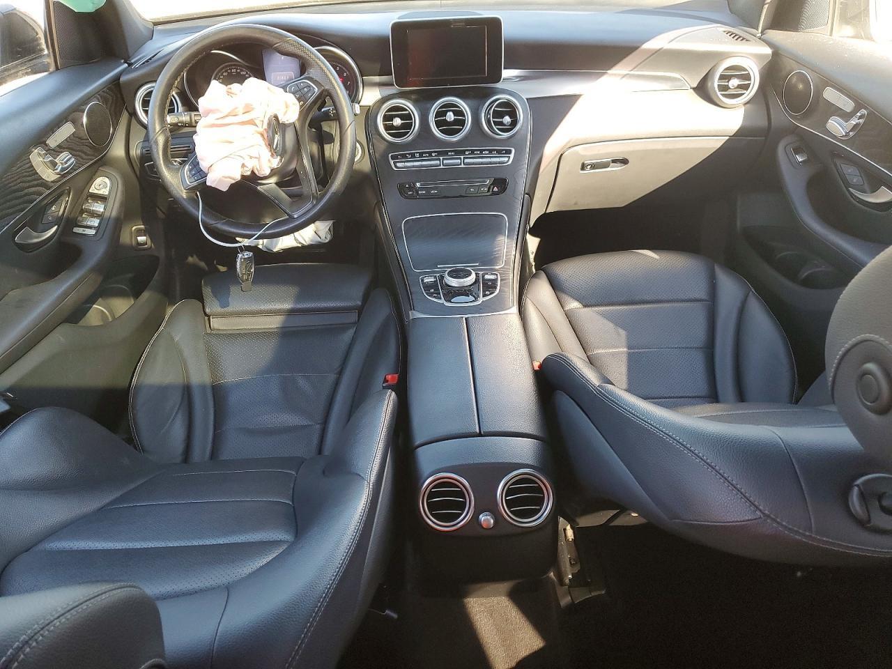 2018 Mercedes-Benz Glc 300 - zdjęcie 8