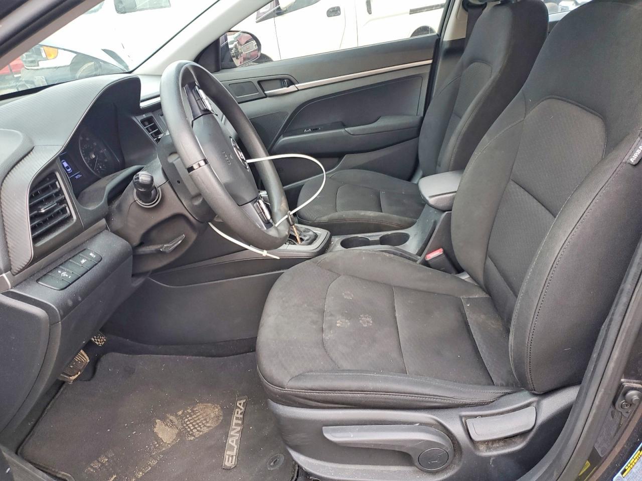 2020 Hyundai Elantra Se - zdjęcie 7