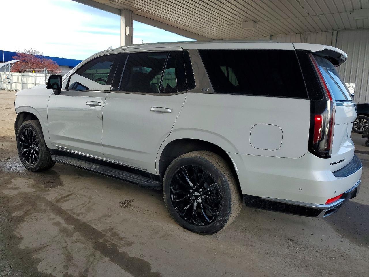 2023 Cadillac Escalade Premium Luxury - zdjęcie 2