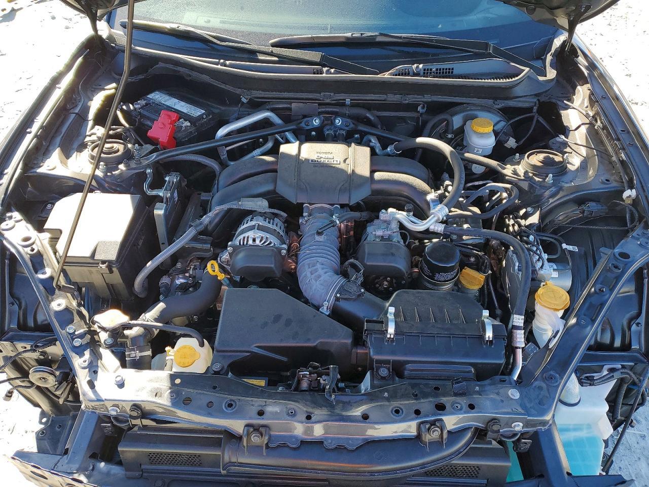 2024 Toyota Gr 86 Premium - zdjęcie 11