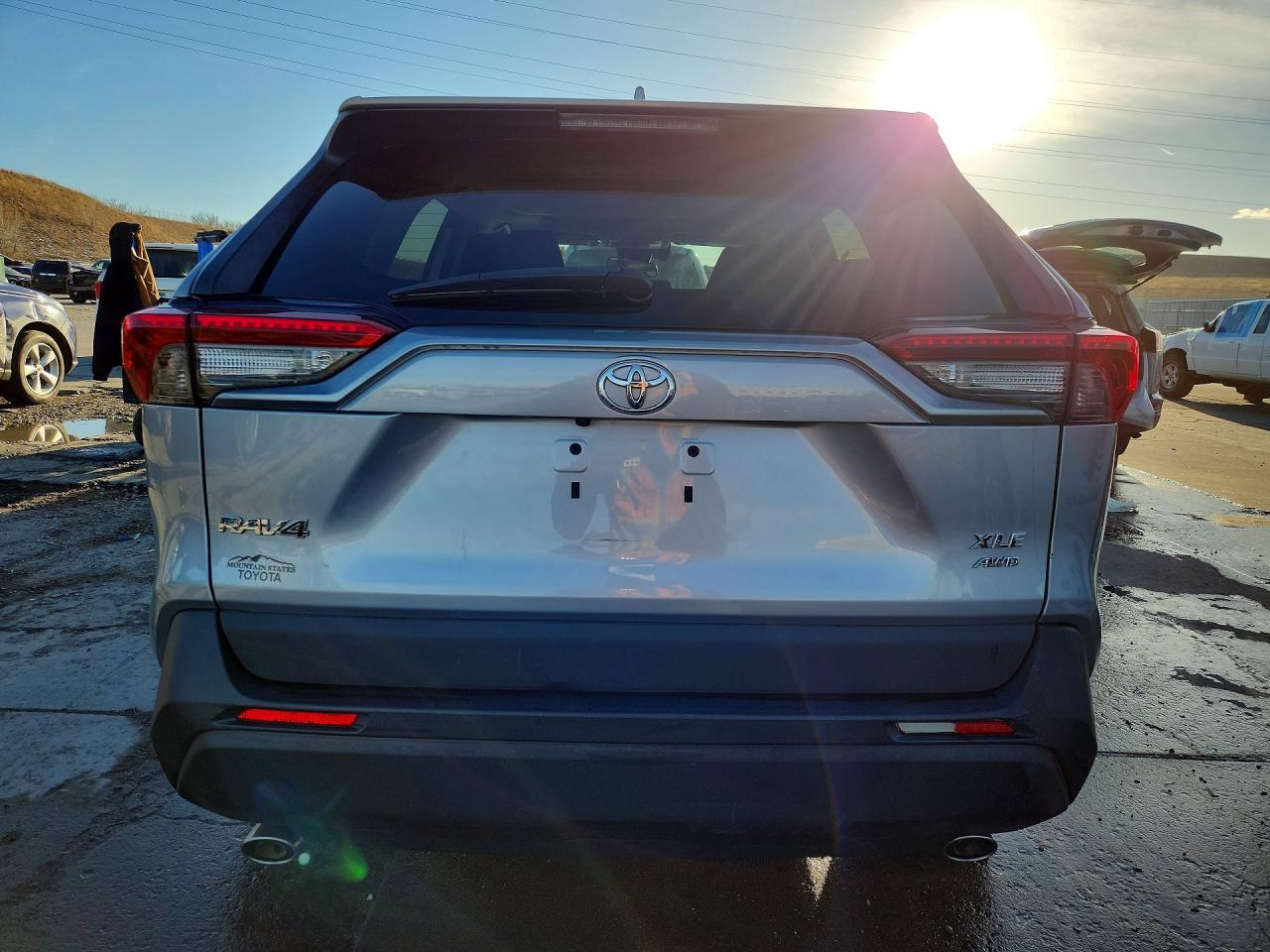 2019 Toyota Rav4 Xle - zdjęcie 6