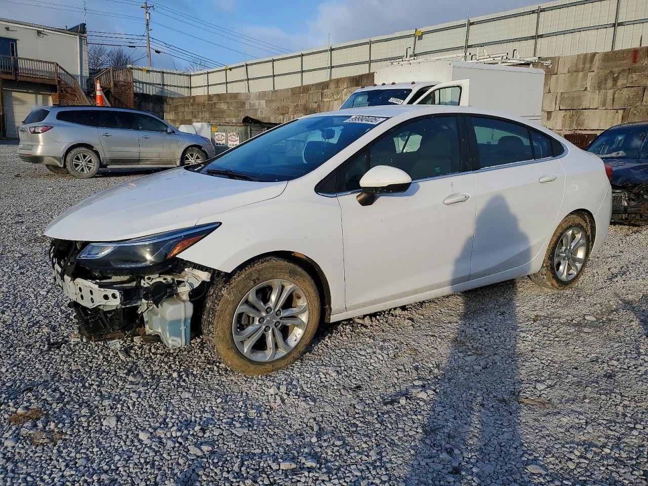 2019 Chevrolet Cruze Lt - zdjęcie główne