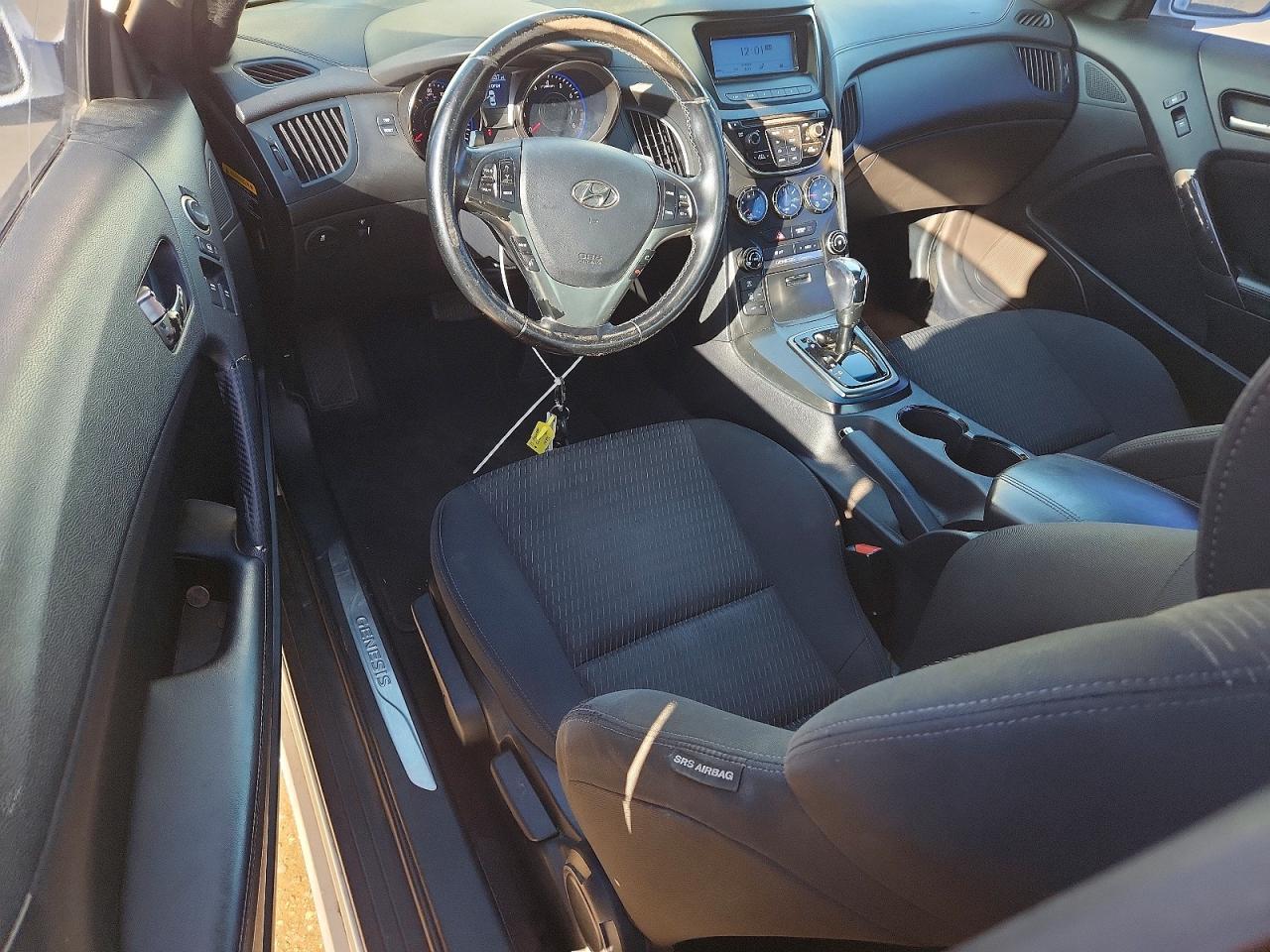 2013 Hyundai Genesis Coupe 2.0T - zdjęcie 8