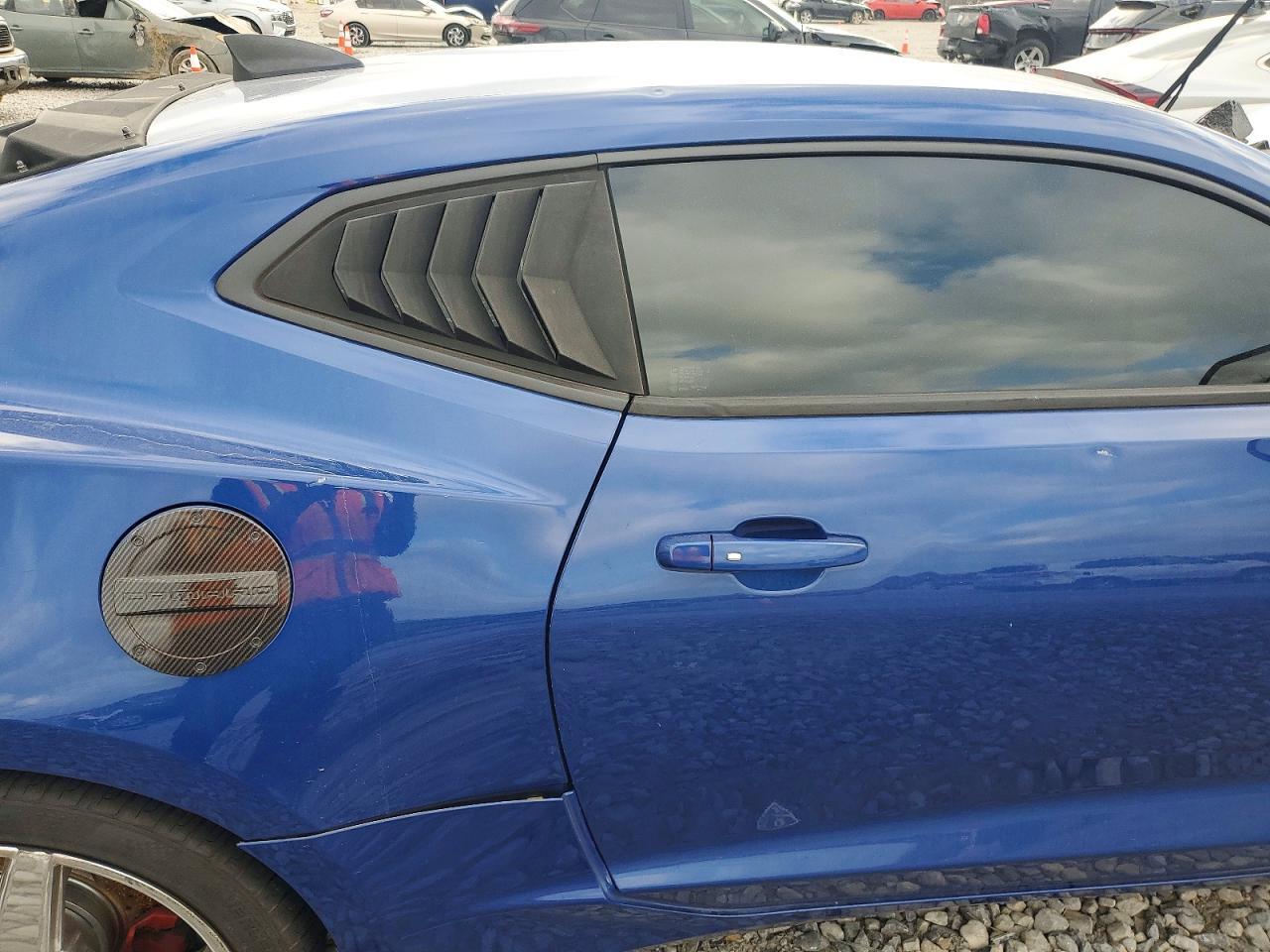 2021 Chevrolet Camaro Ls - zdjęcie 10