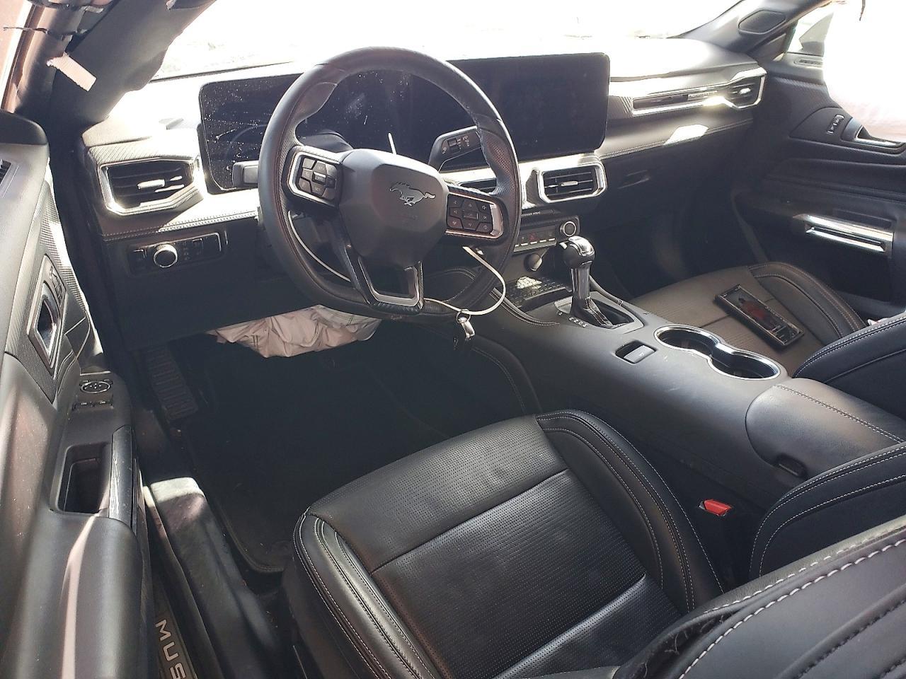 2024 Ford Mustang Gt - zdjęcie 8