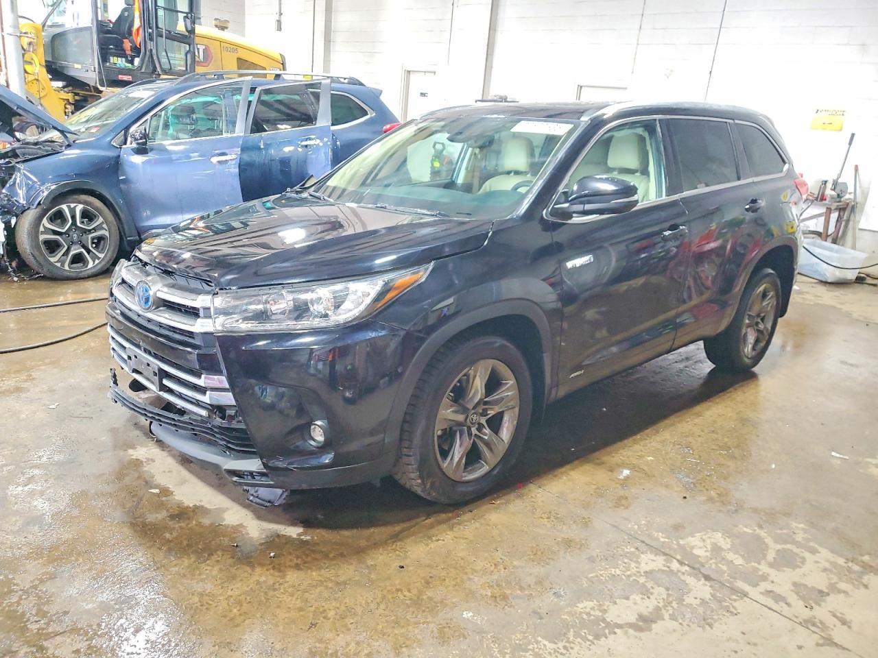 2019 Toyota Highlander Hybrid Limited Platinum - zdjęcie główne