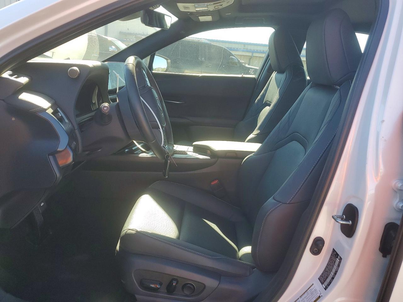 2025 Lexus Ux 300H Base - zdjęcie 7