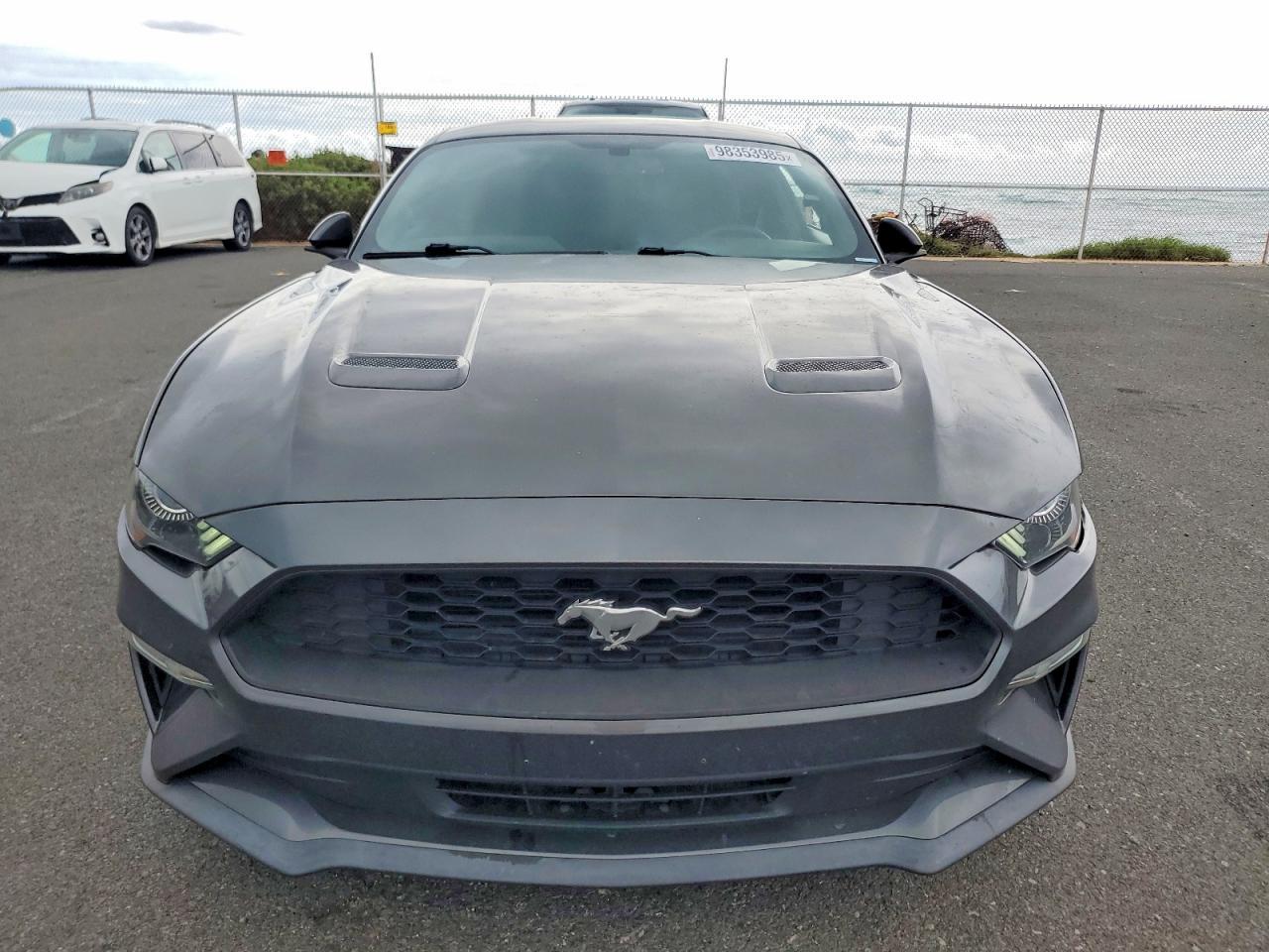 2020 Ford Mustang - zdjęcie 5