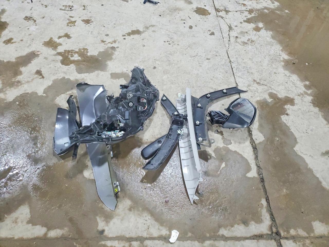 2021 Toyota Rav4 Hybrid Xle - zdjęcie 13