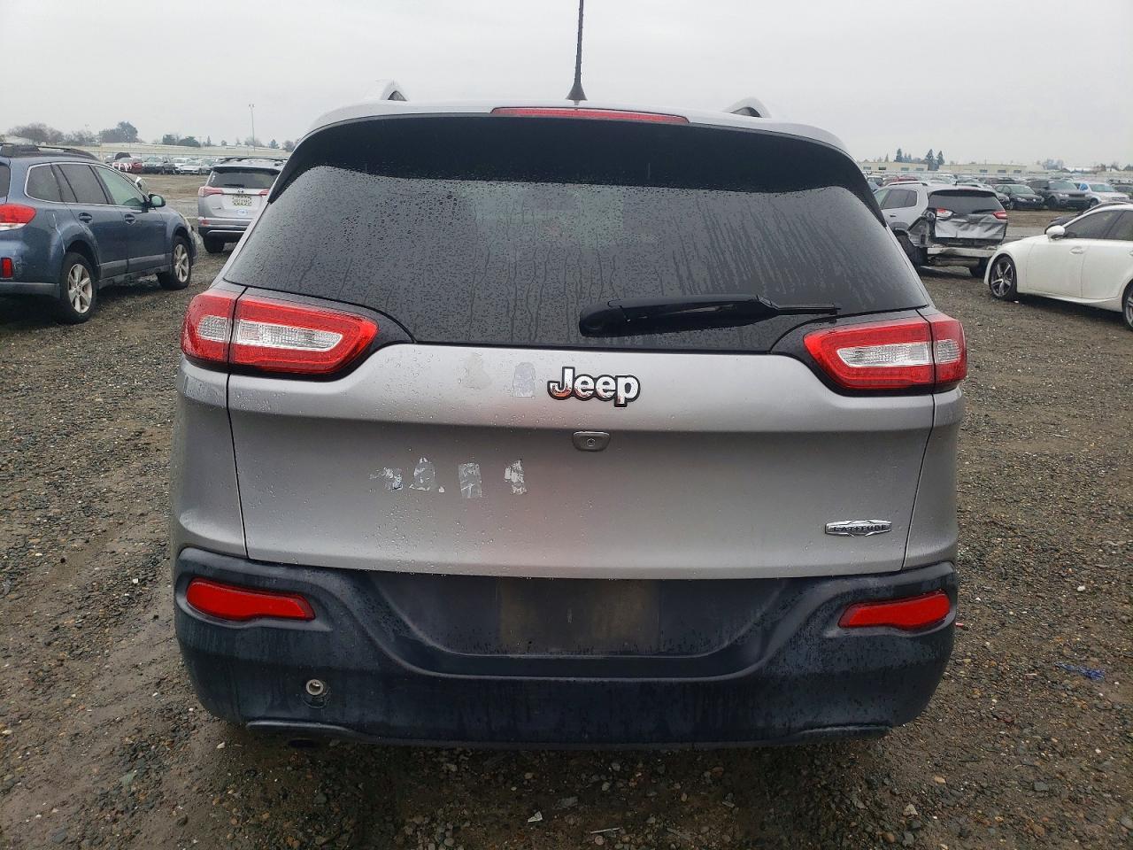 2018 Jeep Cherokee Latitude - zdjęcie 6