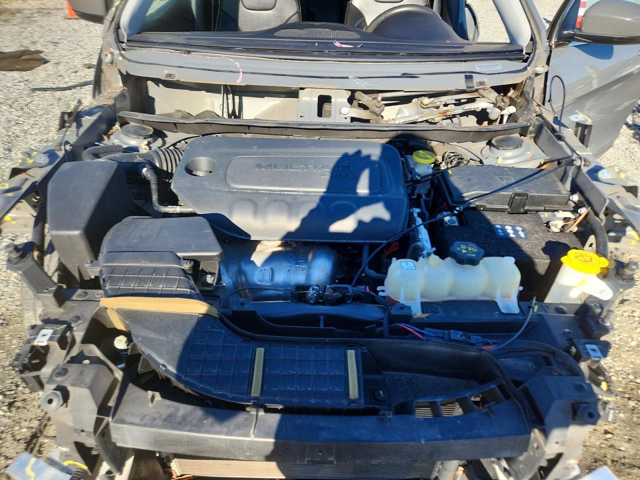 2020 Jeep Cherokee Latitude Plus - zdjęcie 12