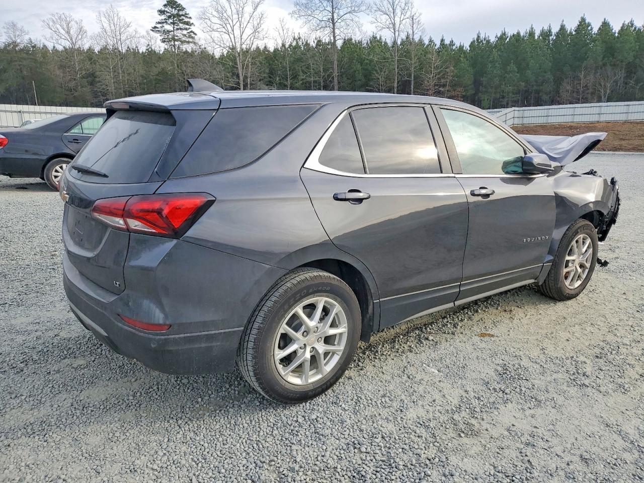 2022 Chevrolet Equinox Lt - zdjęcie 3