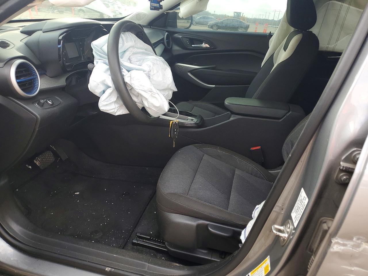 2024 Chevrolet Trax Ls - zdjęcie 7