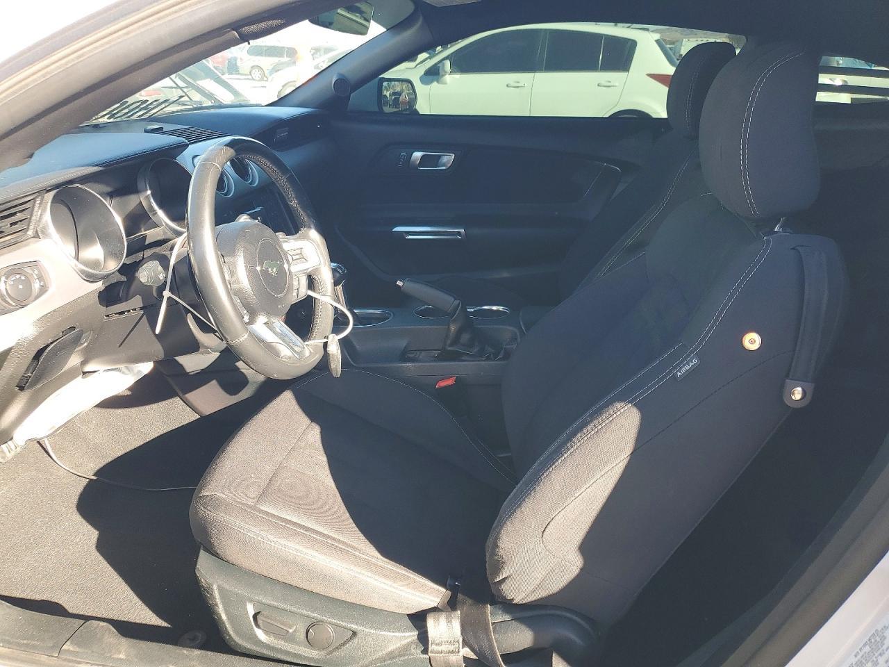 2022 Ford Mustang Gt - zdjęcie 7