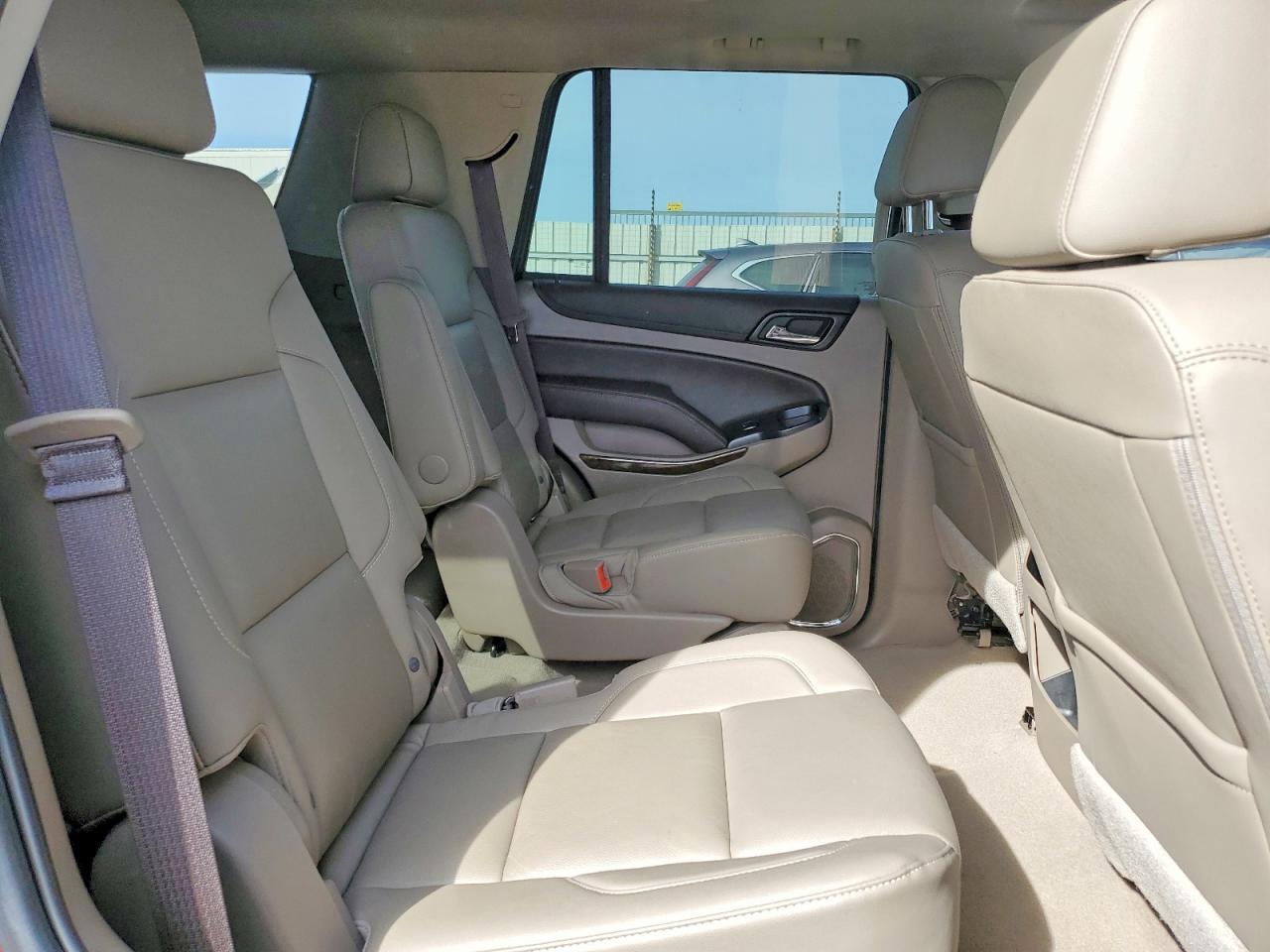 2019 Chevrolet Tahoe K1500 Lt - zdjęcie 11