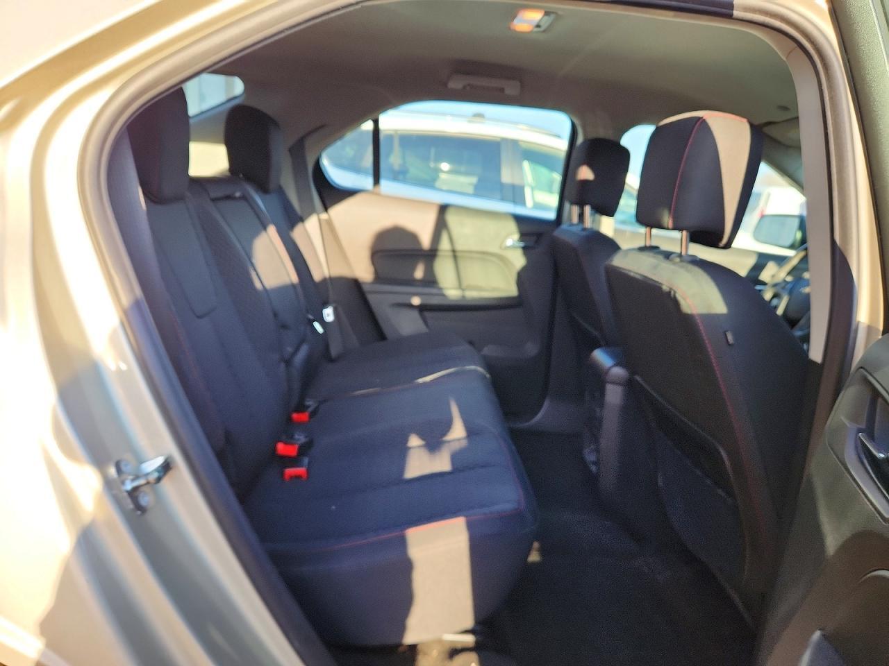 2015 Chevrolet Equinox Ls - zdjęcie 11