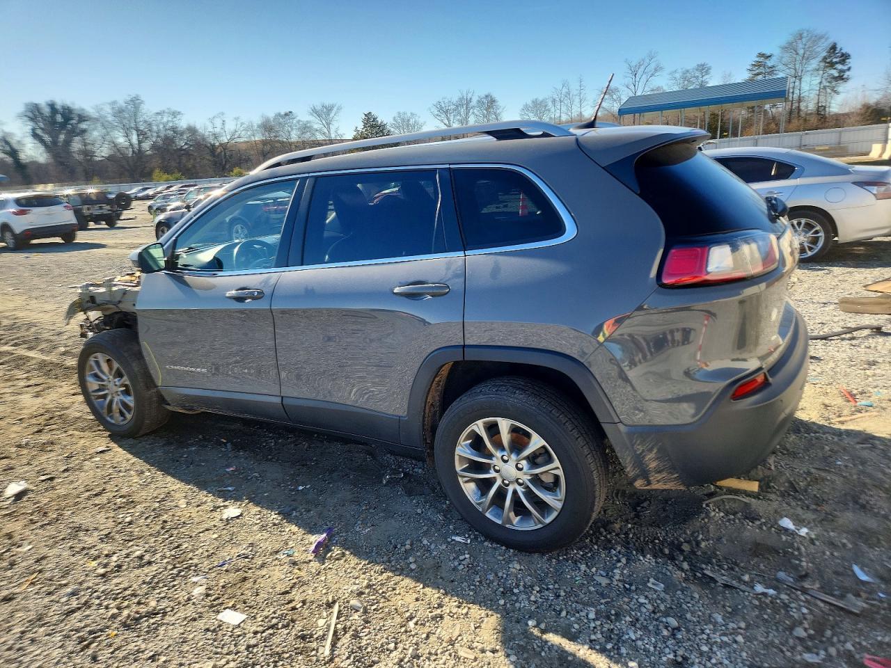 2020 Jeep Cherokee Latitude Plus - zdjęcie 2