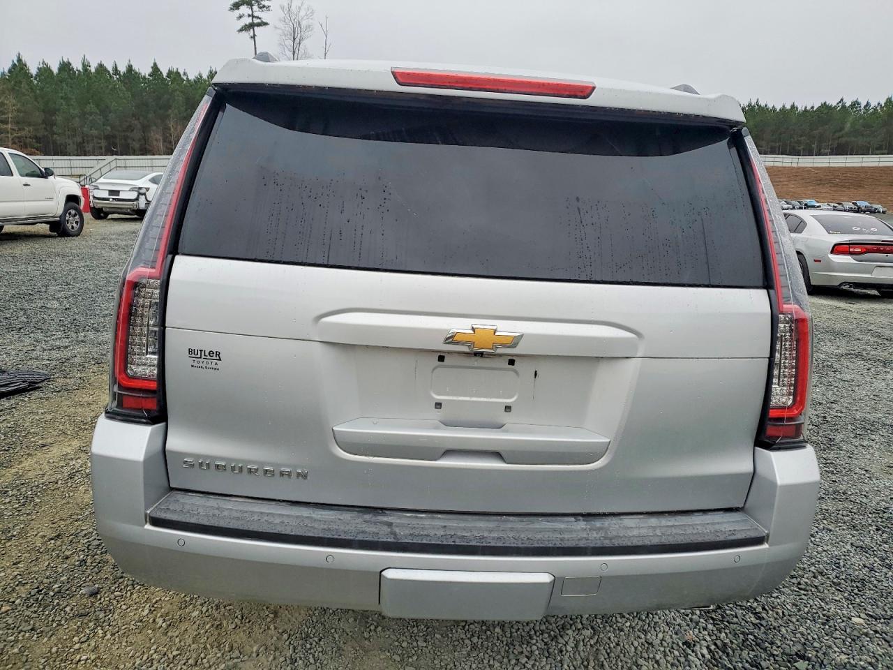 2015 Chevrolet Suburban C1500 Lt - zdjęcie 6