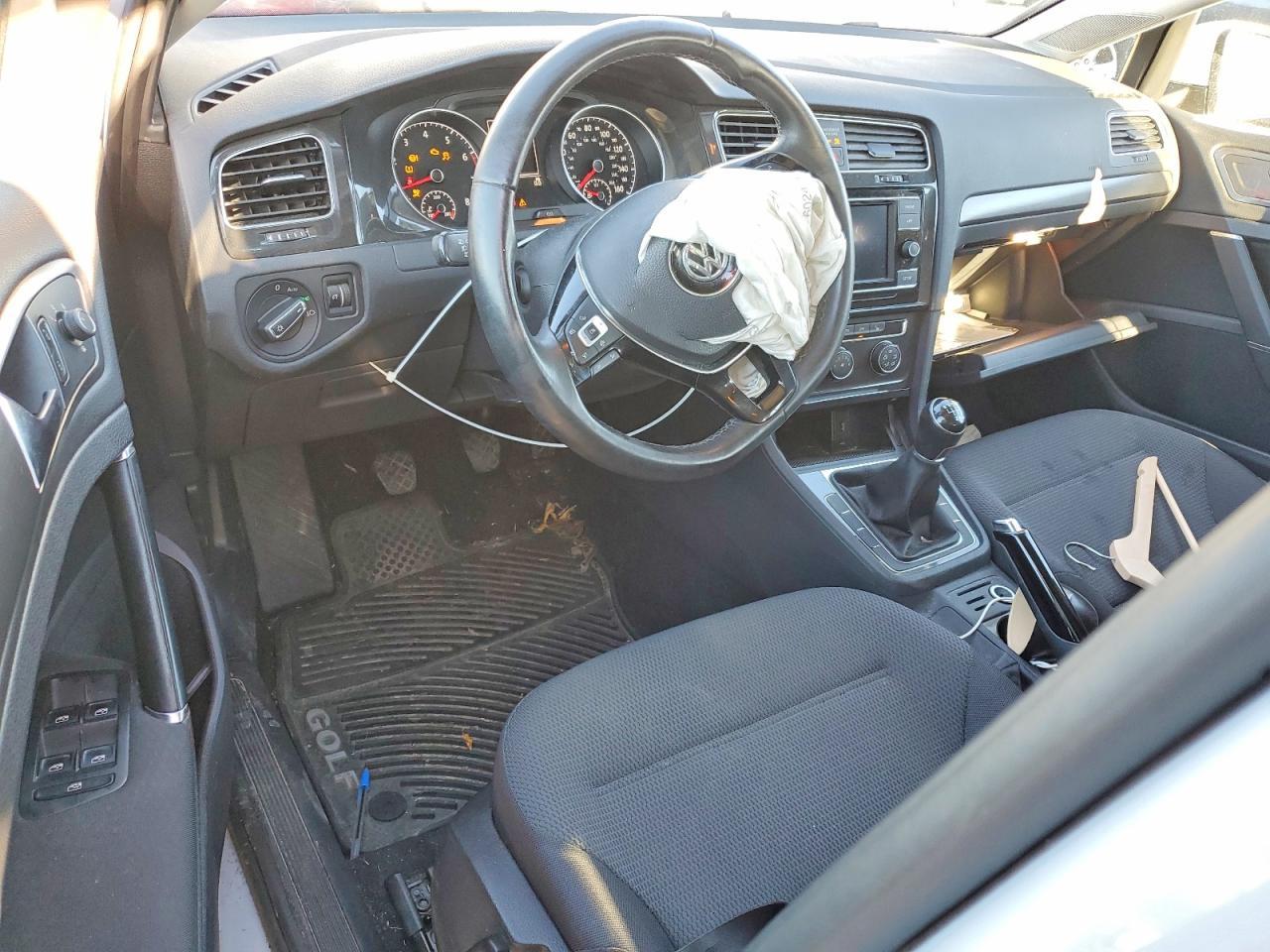 2019 Volkswagen Golf Sportwagen S - zdjęcie 8