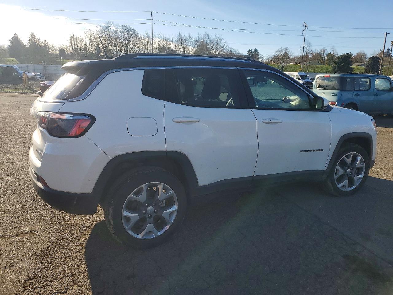 2021 Jeep Compass Limited - zdjęcie 3