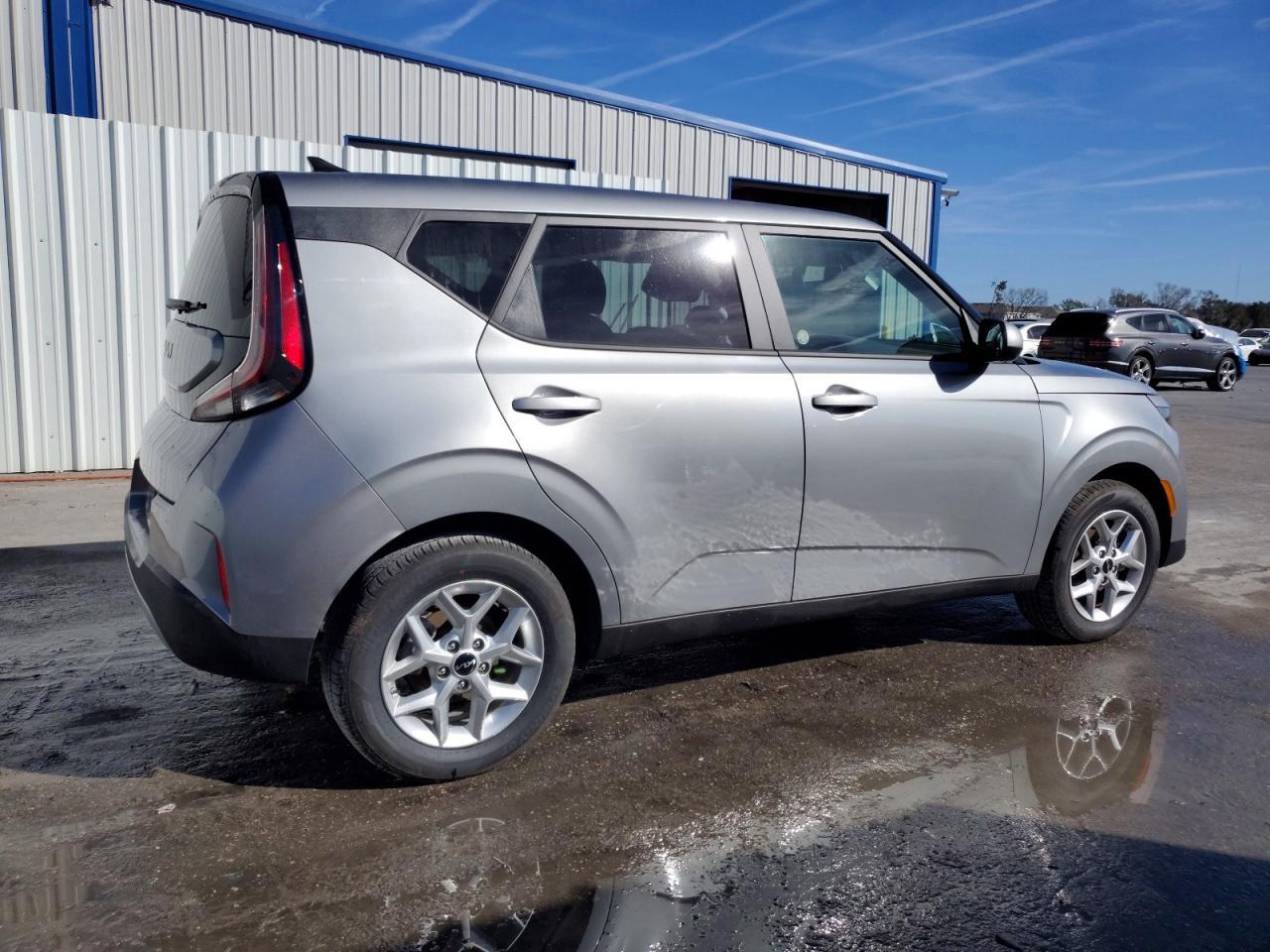 2025 Kia Soul Lx - zdjęcie 3