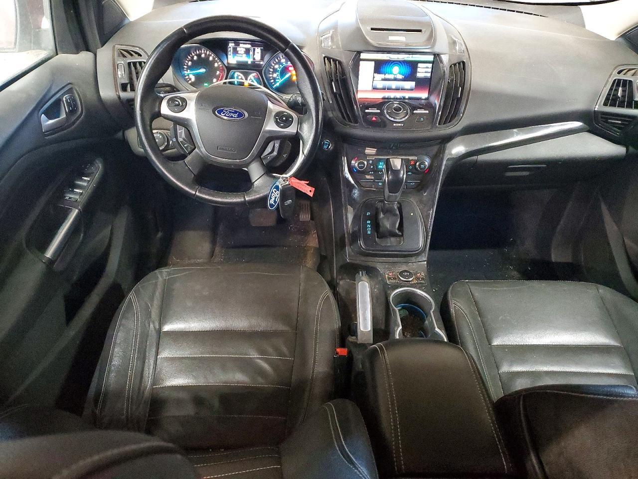 2014 Ford Escape Titanium - zdjęcie 8