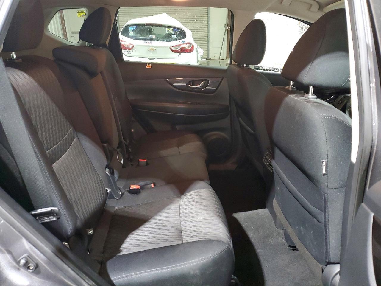 2020 Nissan Rogue S - zdjęcie 11