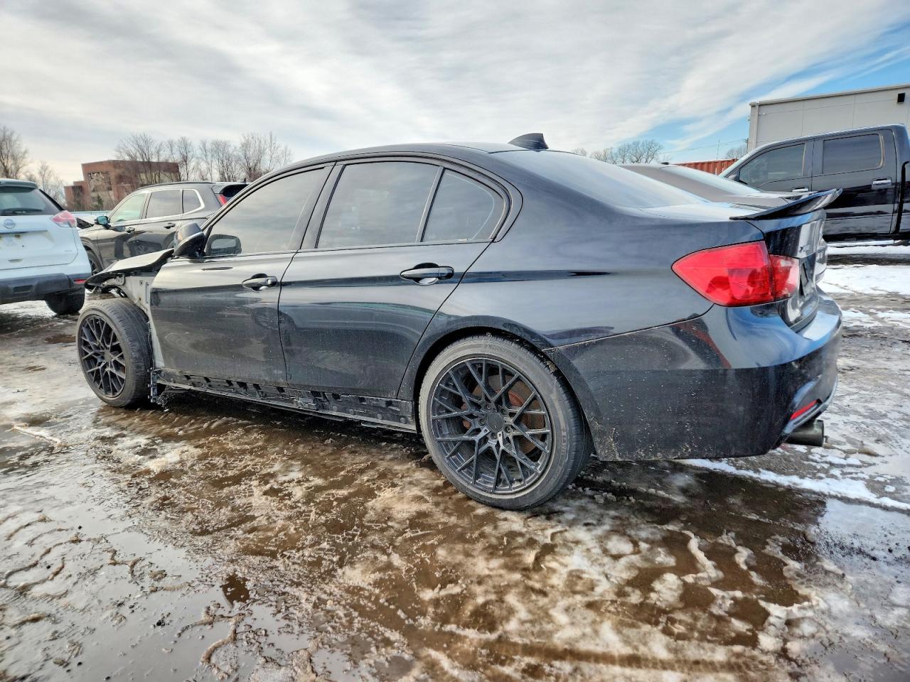 BMW Seria 3 - zdjęcie 2