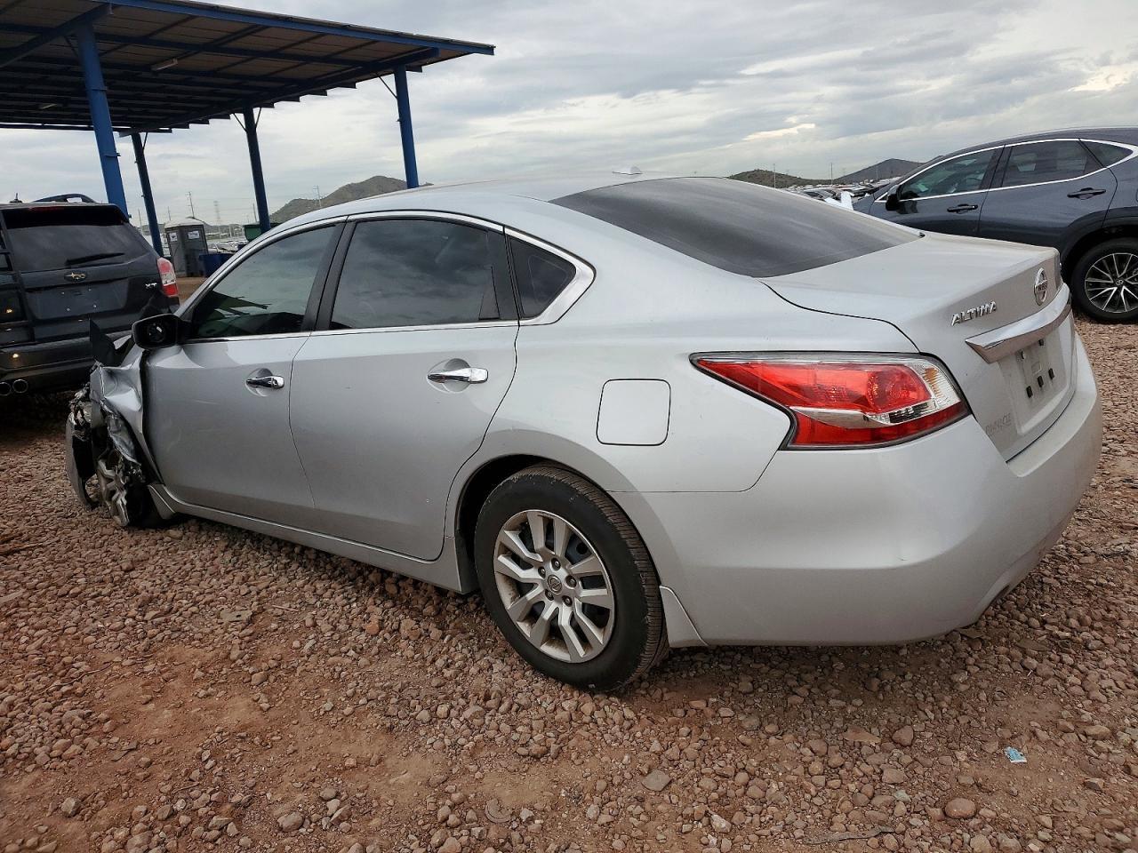 2015 Nissan Altima 2.5 - zdjęcie 2