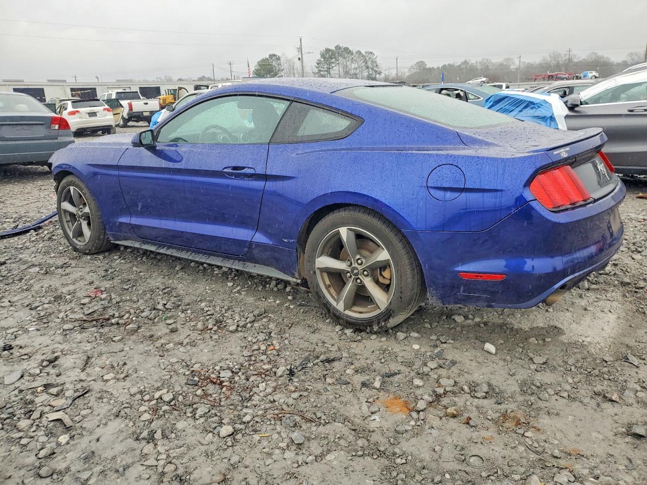 2016 Ford Mustang - zdjęcie 2