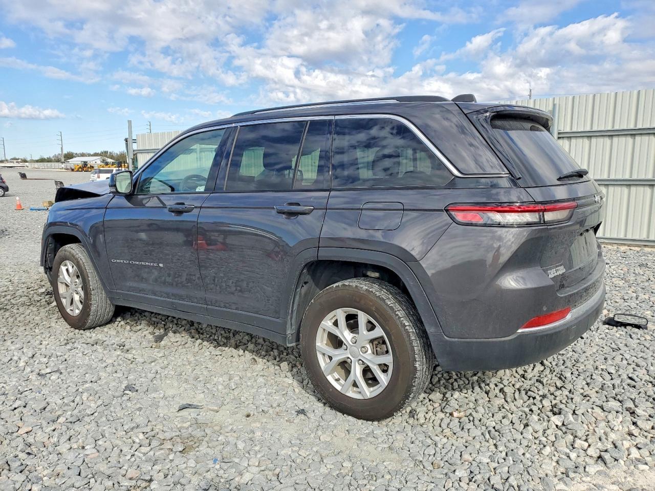 2023 Jeep Grand Cherokee Limited - zdjęcie 2