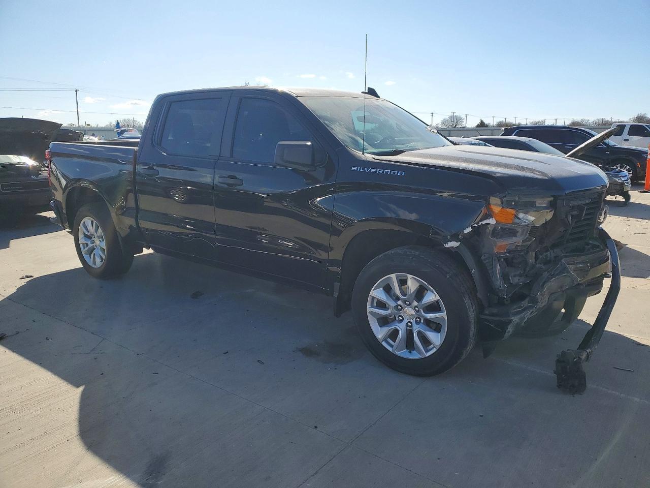 2022 Chevrolet Silverado C1500 Custom - zdjęcie 4