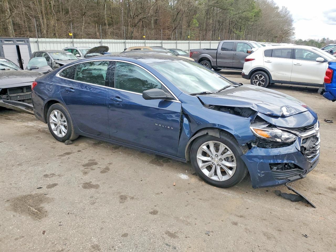 2022 Chevrolet Malibu Lt - zdjęcie 4