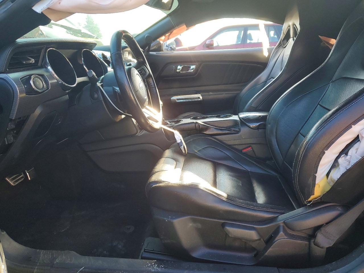 2015 Ford Mustang - zdjęcie 7