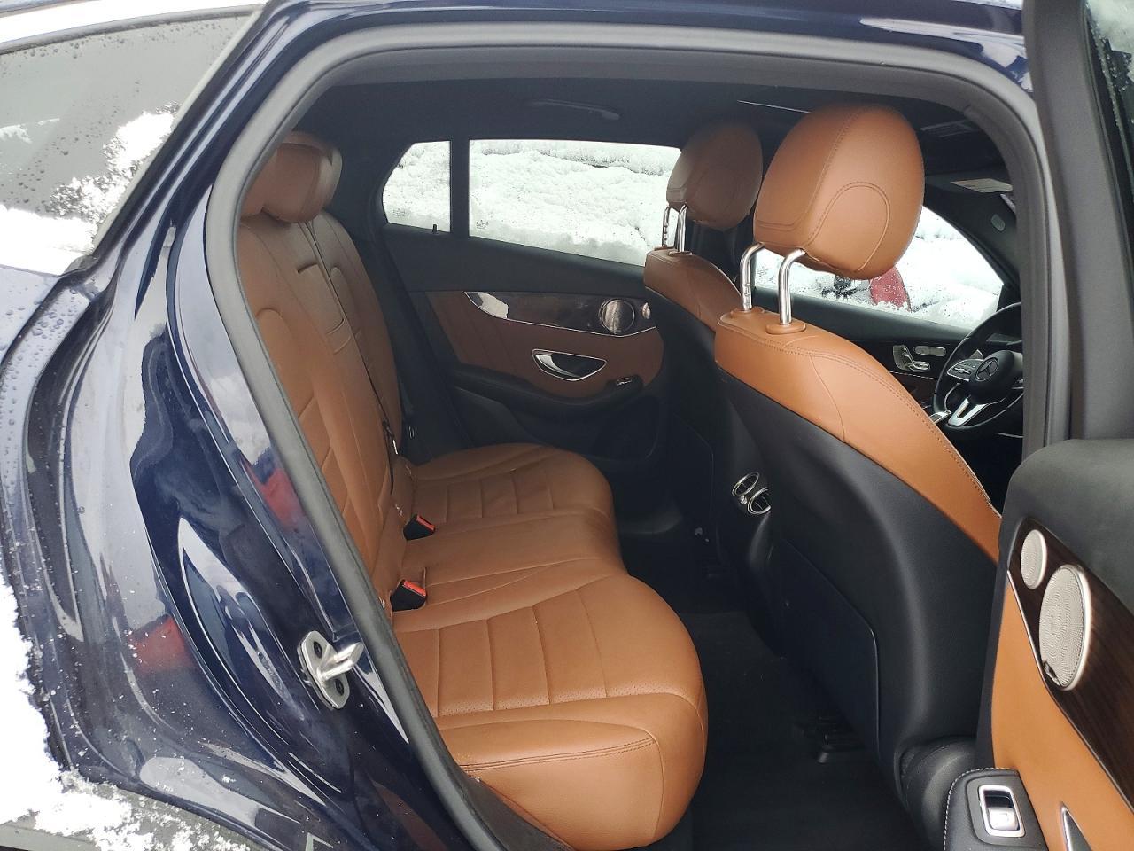 2021 Mercedes-Benz Glc Coupe 300 4Matic - zdjęcie 11