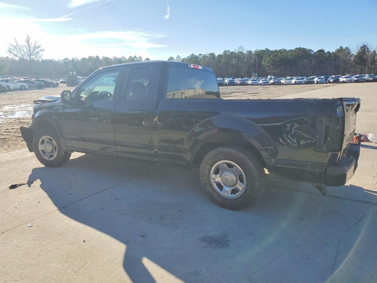 2019 Ford F150 Super Cab - zdjęcie 2
