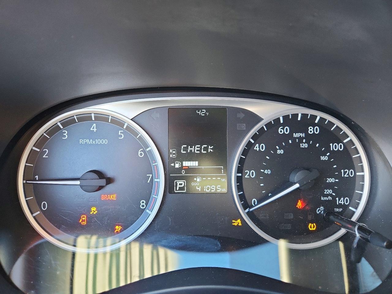 2020 Nissan Kicks S - zdjęcie 9