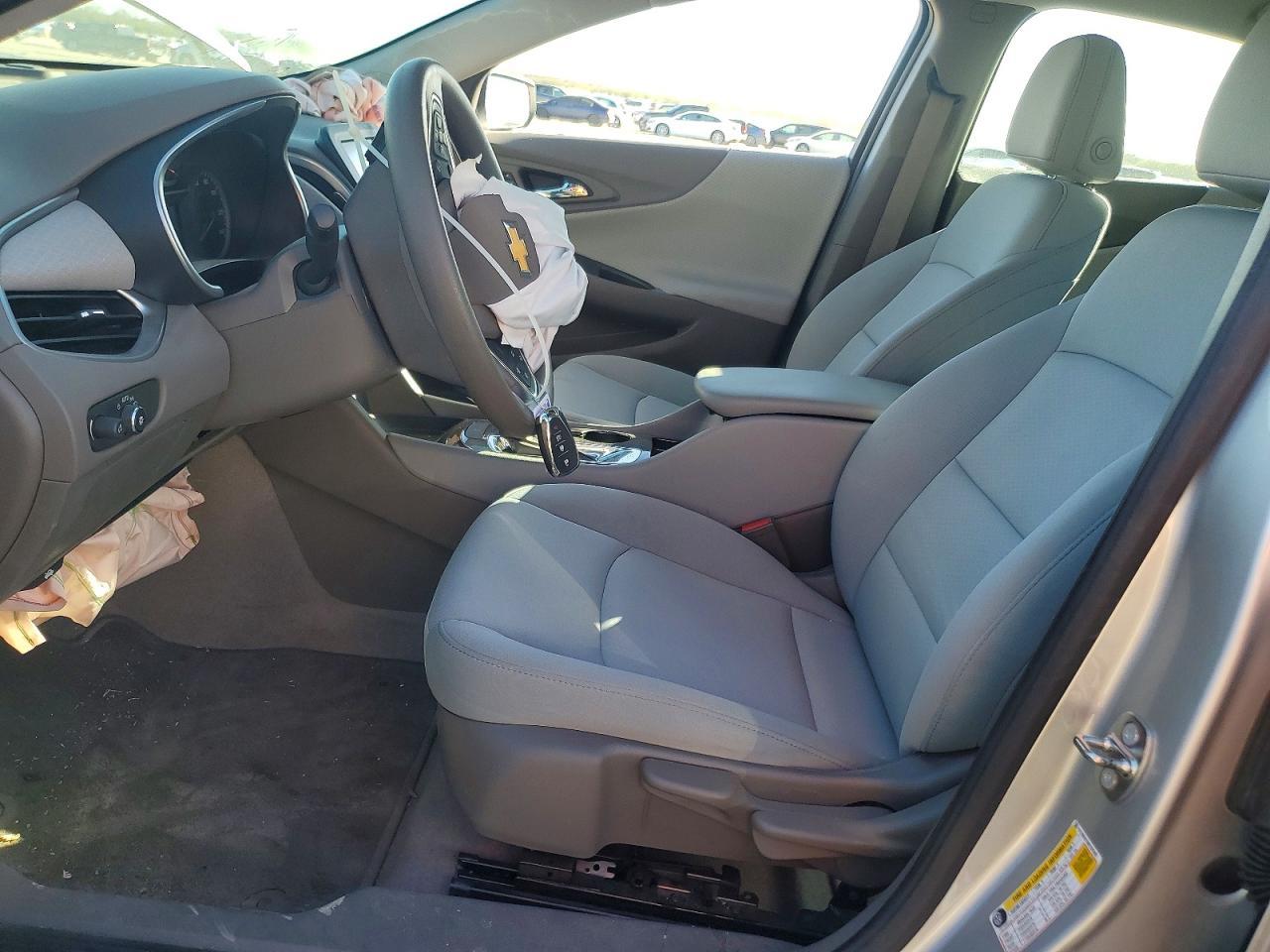 2017 Chevrolet Malibu Ls - zdjęcie 7