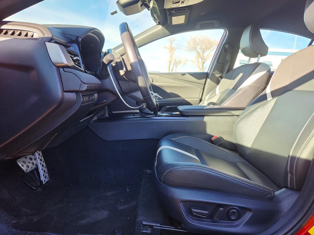 2025 Toyota Camry Xse - zdjęcie 7