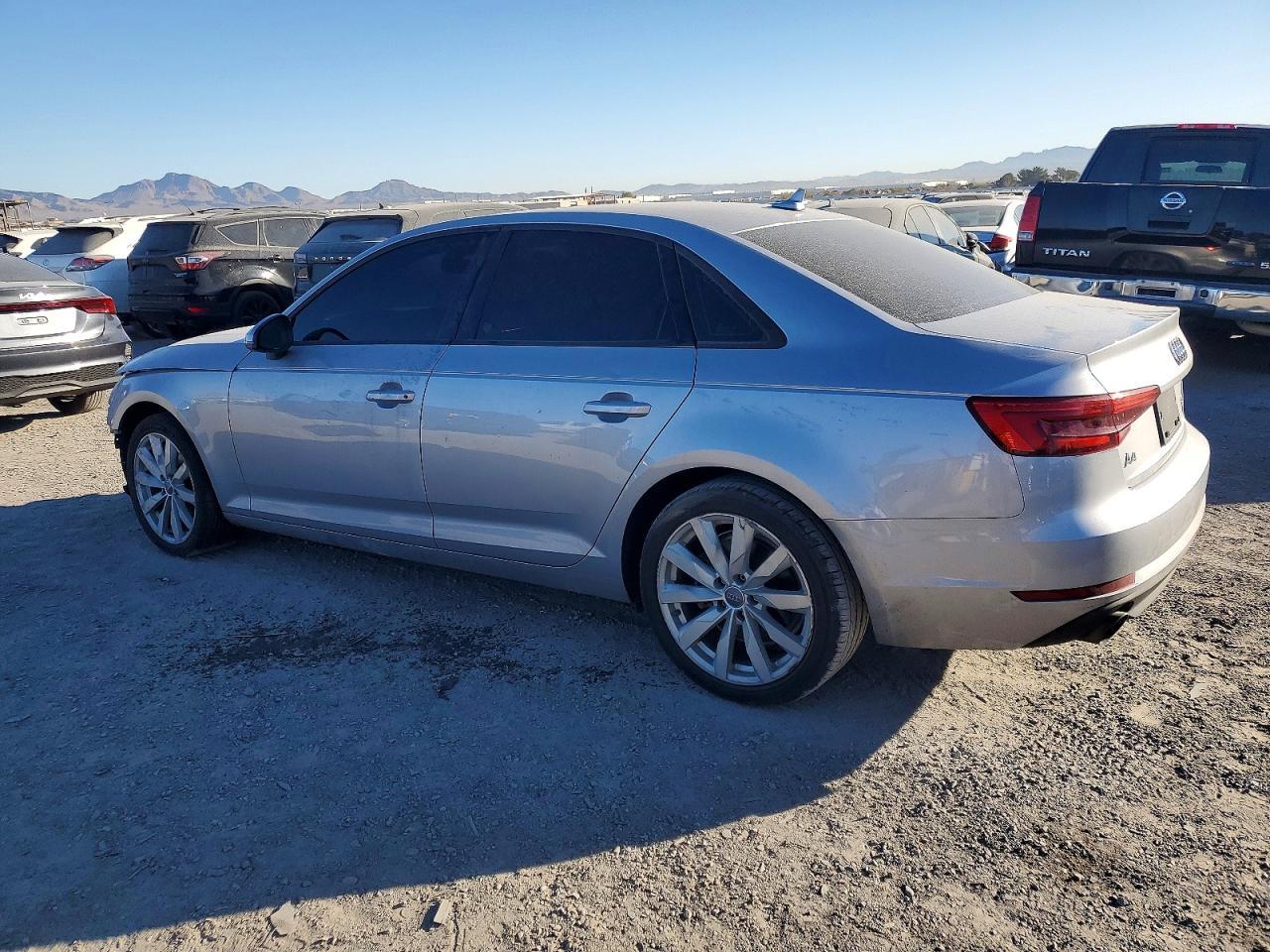 2017 Audi A4 Ultra Premium - zdjęcie 2